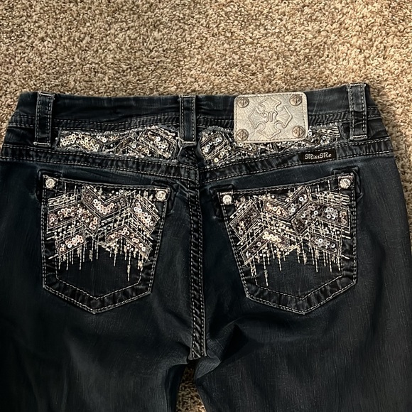 Miss Me Mid Rise Easy Boot Jeans - Picture 4 of 12